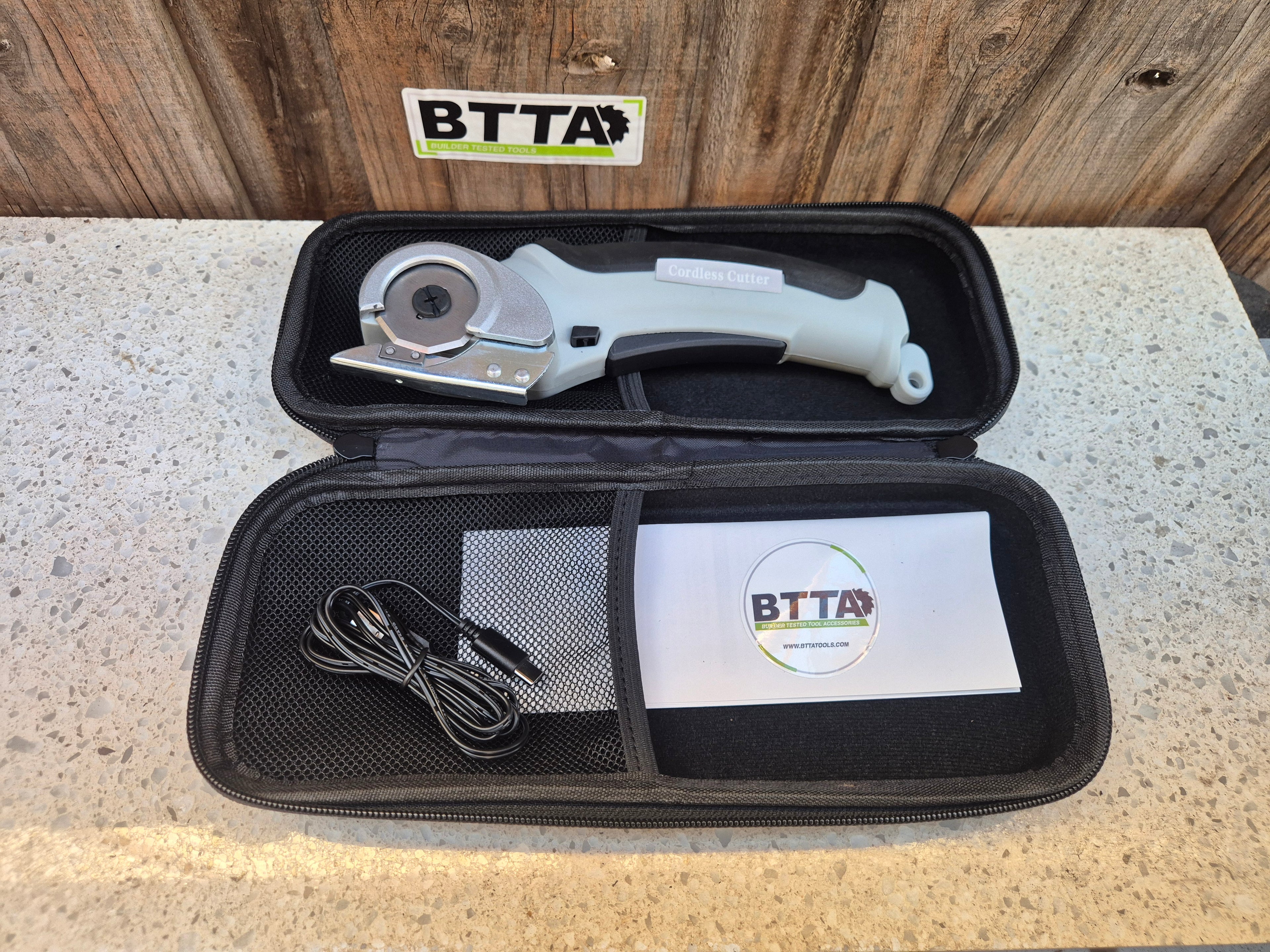 BTTA box/fabric cordless cut with upgraded blade $35inc GST