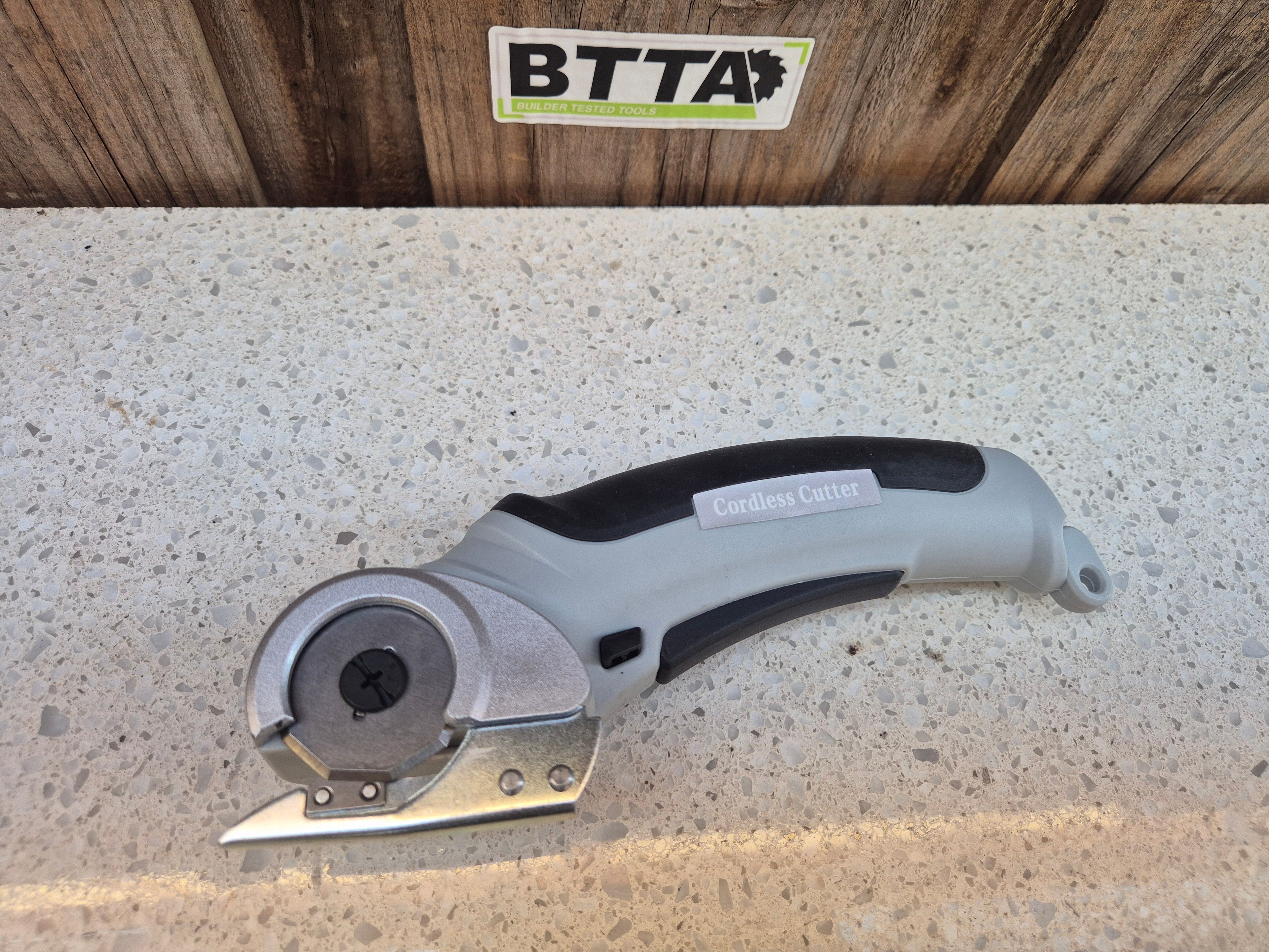 BTTA box/fabric cordless cut with upgraded blade $35inc GST