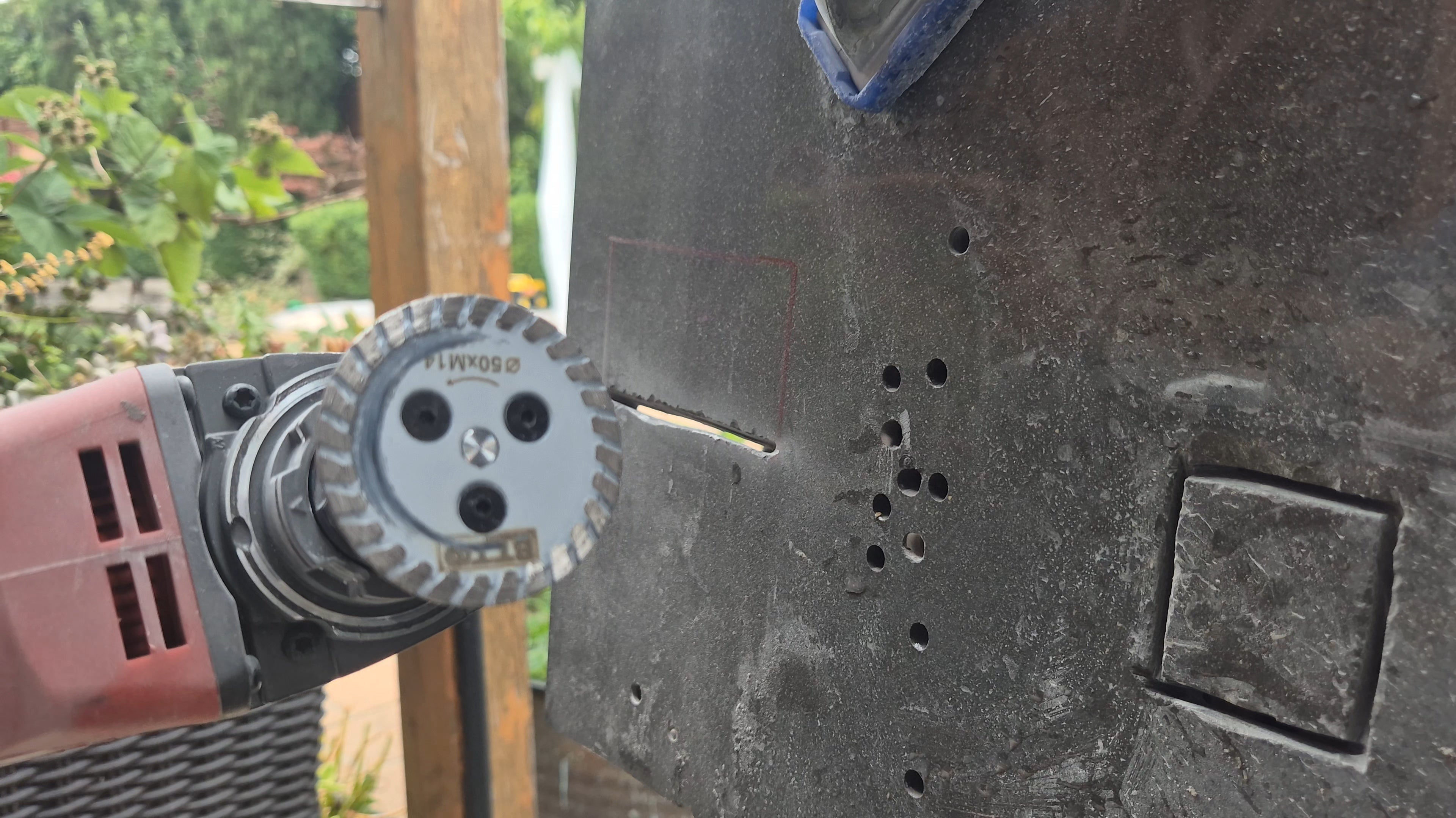 M14 diamond 50mm diameter porcelain/tile blade, screws onto the thread of grinder $24 inc GST Free shipping